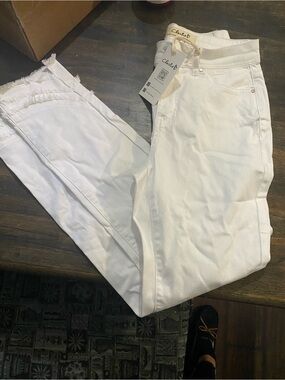 Charlies White Ankle Crop Jeans with Frayed Hem